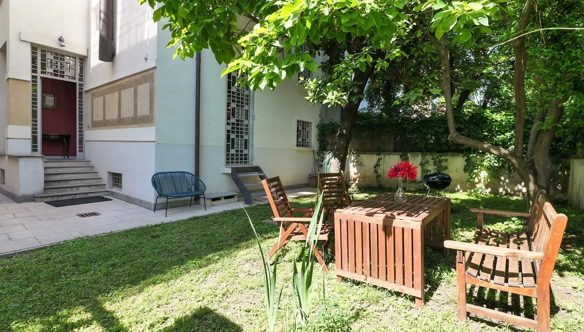 Villa Frascati With Garden - City Life Apartment Milan